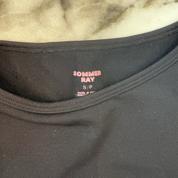 Black Ribbed Crop Top - Picture 4 of 6